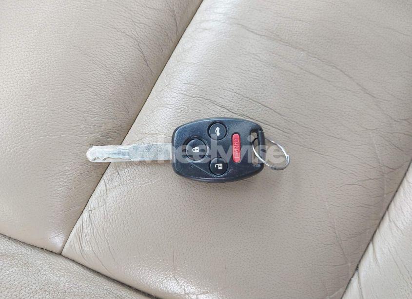 Photo 11 of 2011 Honda Accord 3.5 EX-L (VIN 1HGCP3F8XBA024232)