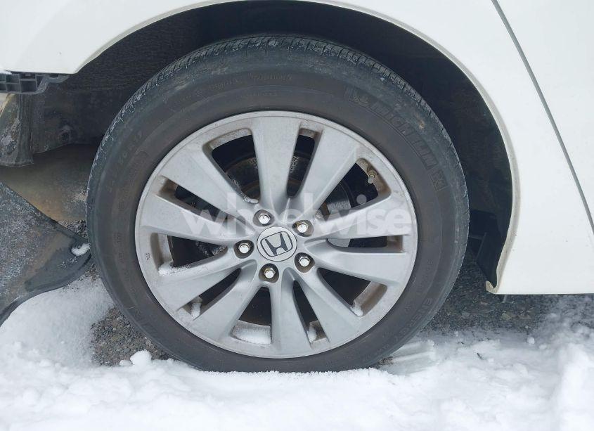 Photo 12 of 2011 Honda Accord 3.5 EX-L (VIN 1HGCP3F8XBA024232)