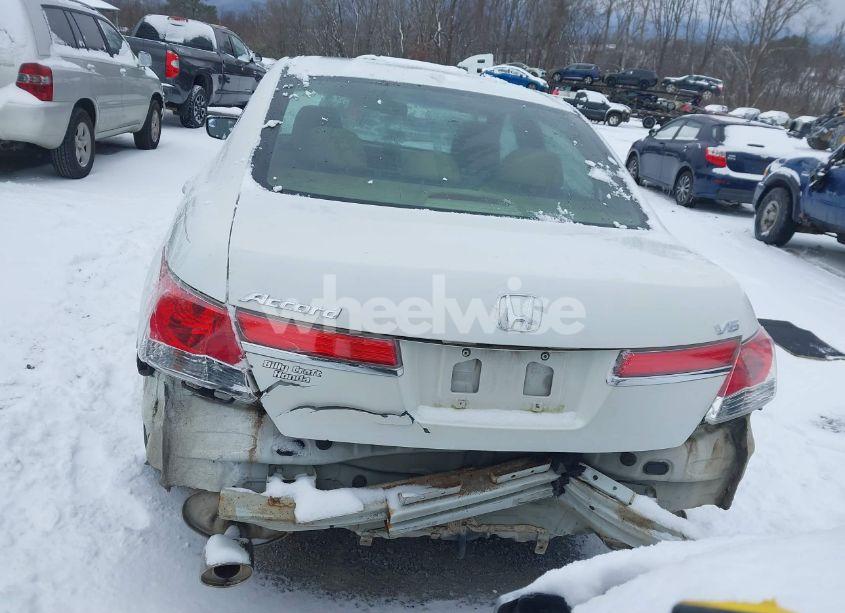 Photo 17 of 2011 Honda Accord 3.5 EX-L (VIN 1HGCP3F8XBA024232)