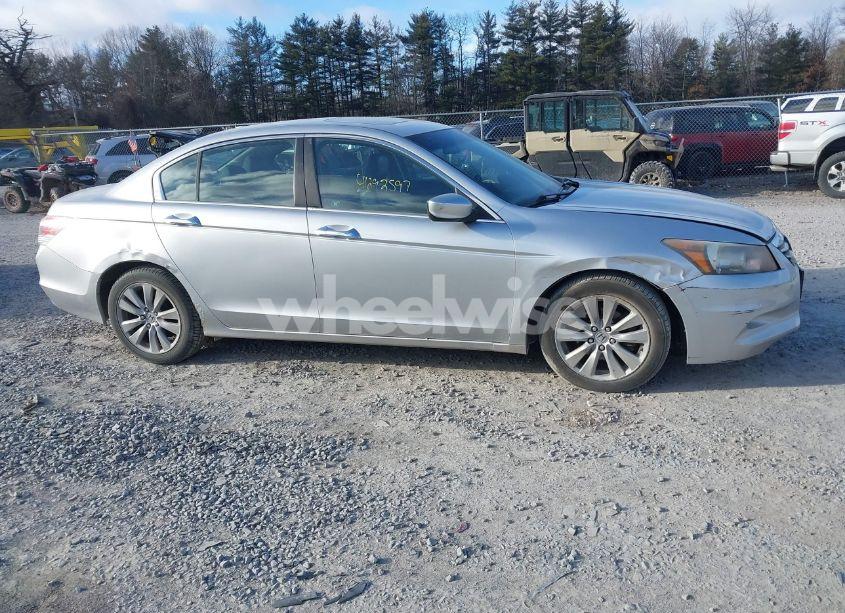 Photo 13 of 2011 Honda Accord 3.5 EX-L (VIN 1HGCP3F8XBA028748)
