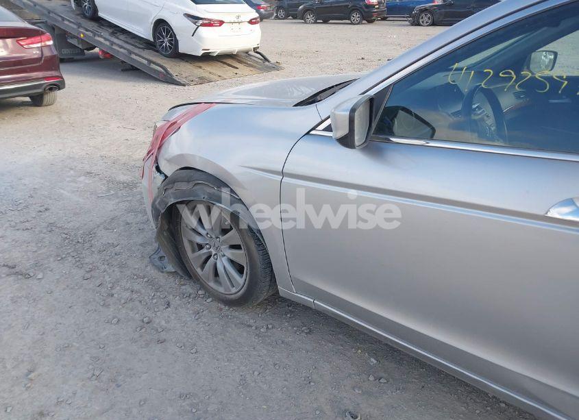 Photo 6 of 2011 Honda Accord 3.5 EX-L (VIN 1HGCP3F8XBA028748)