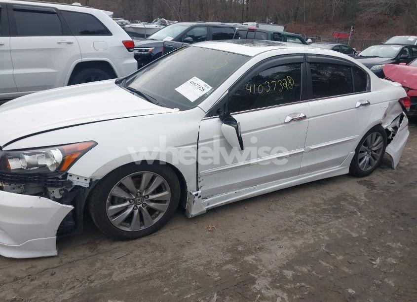 Photo 14 of 2012 Honda Accord 3.5 EX-L (VIN 1HGCP3F8XCA000711)