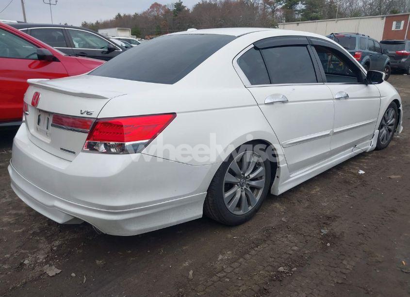 Photo 4 of 2012 Honda Accord 3.5 EX-L (VIN 1HGCP3F8XCA000711)