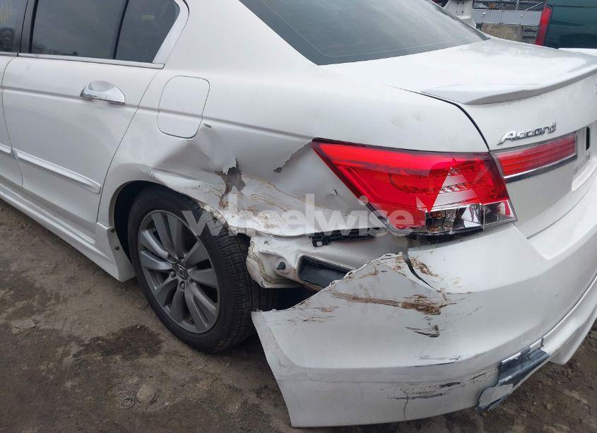 Photo 6 of 2012 Honda Accord 3.5 EX-L (VIN 1HGCP3F8XCA000711)