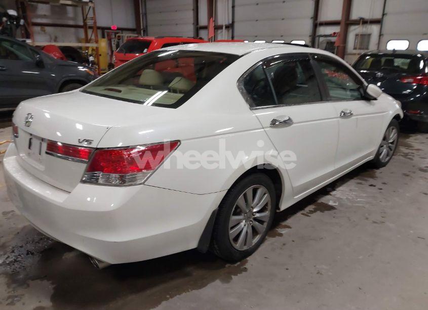 Photo 4 of 2012 Honda Accord 3.5 EX-L (VIN 1HGCP3F8XCA010428)