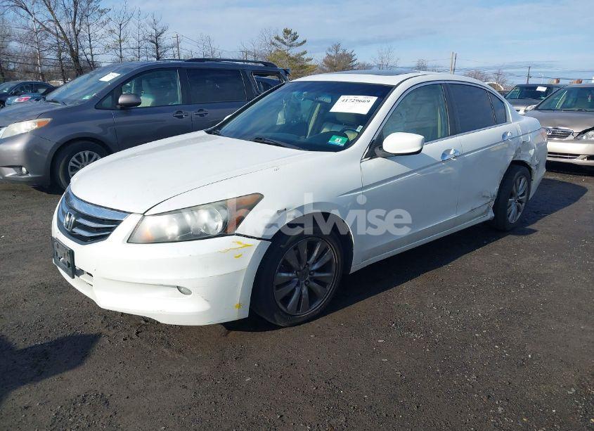 Photo 2 of 2012 Honda Accord 3.5 EX-L (VIN 1HGCP3F8XCA015497)