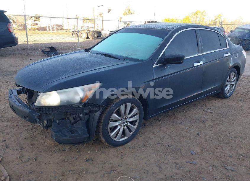 Photo 2 of 2012 Honda Accord 3.5 EX-L (VIN 1HGCP3F8XCA021624)