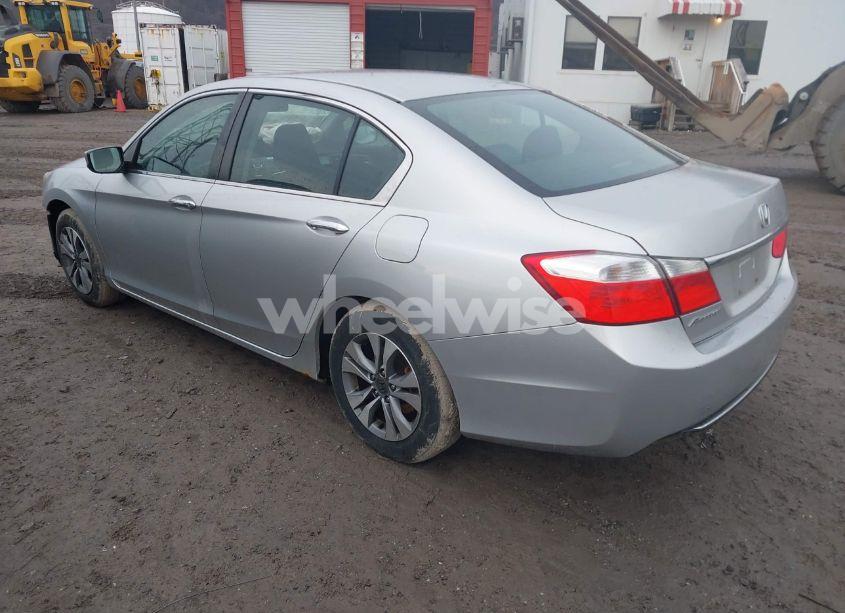 Photo 3 of 2015 Honda Accord LX (VIN 1HGCR2E30FA017564)