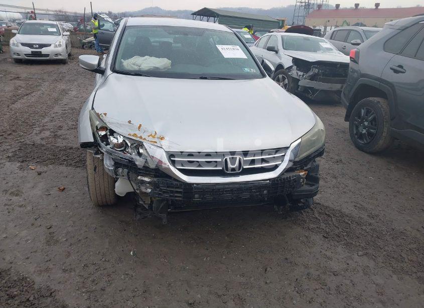 Photo 6 of 2015 Honda Accord LX (VIN 1HGCR2E30FA017564)