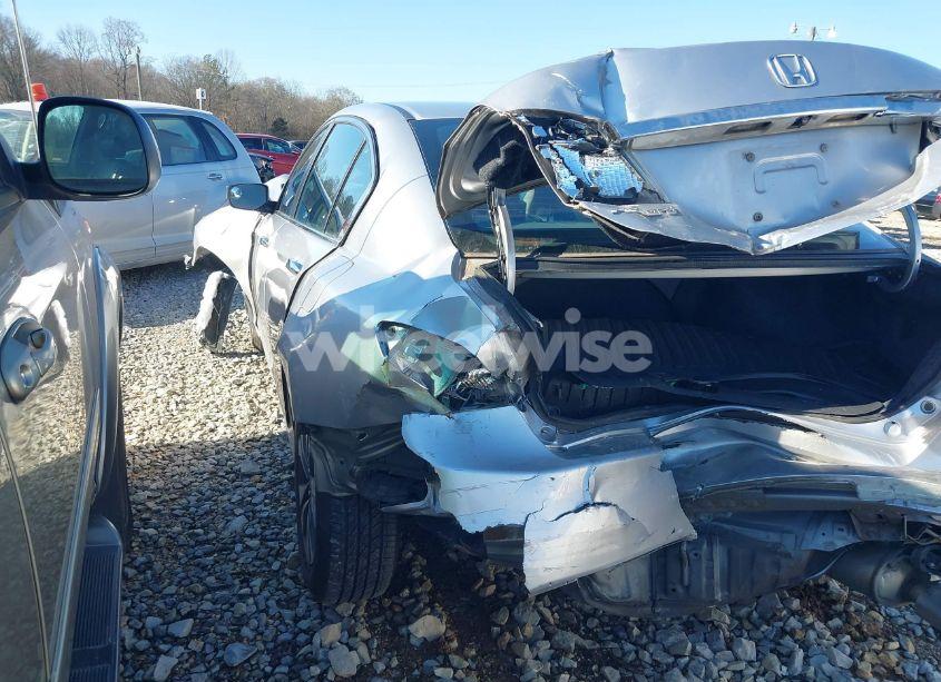 Photo 3 of 2013 Honda Accord LX (VIN 1HGCR2E32DA114147)