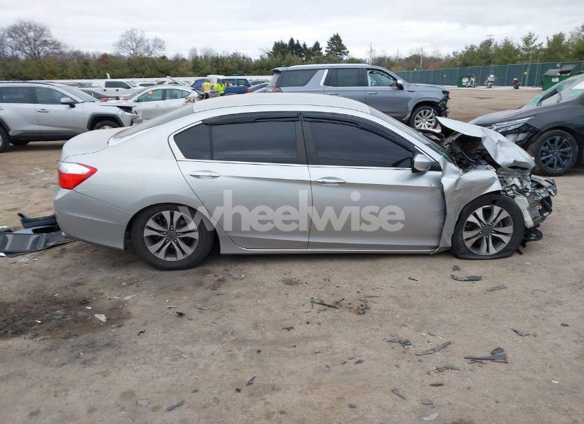 Photo 13 of 2013 Honda Accord LX (VIN 1HGCR2E33DA067484)
