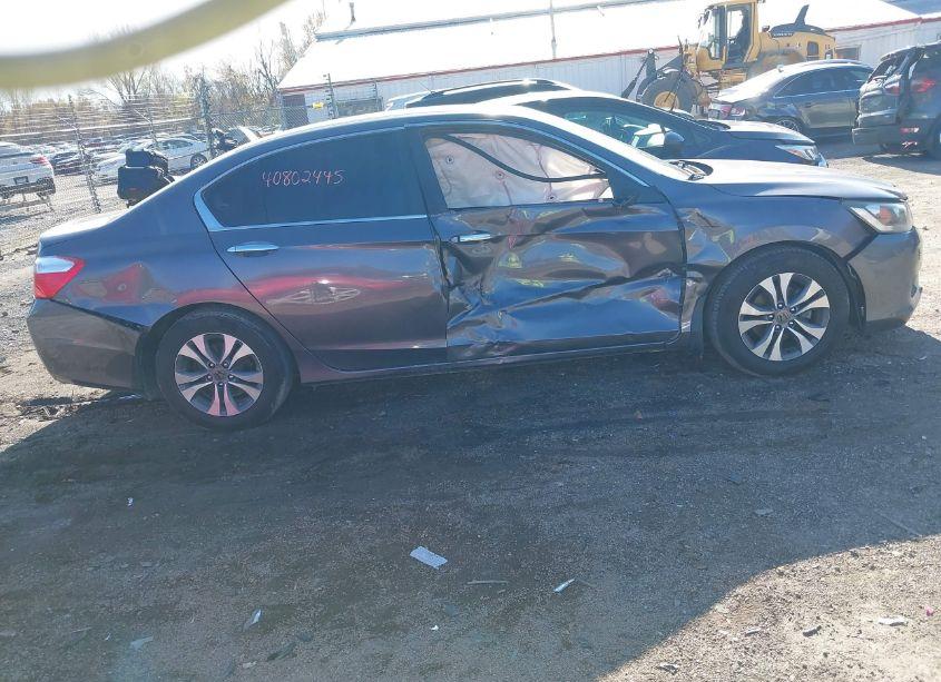 Photo 13 of 2015 Honda Accord LX (VIN 1HGCR2E37FA009381)