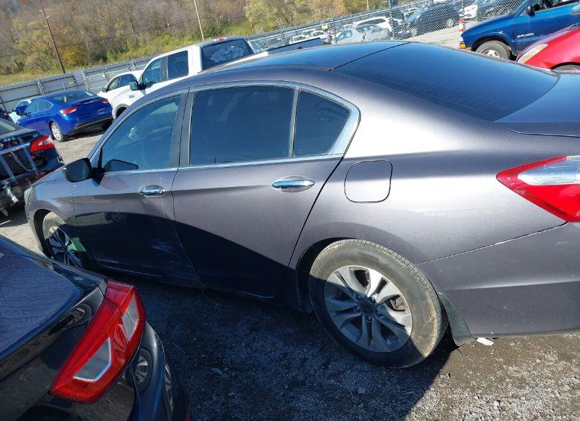 Photo 14 of 2015 Honda Accord LX (VIN 1HGCR2E37FA009381)