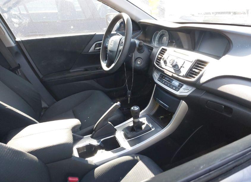 Photo 5 of 2015 Honda Accord LX (VIN 1HGCR2E37FA009381)