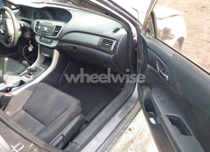 Photo 5 of 2014 Honda Accord LX (VIN 1HGCR2E3XEA022365)