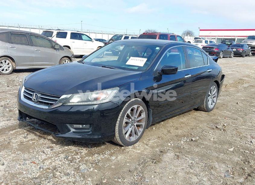 Photo 2 of 2014 Honda Accord SPORT (VIN 1HGCR2E51EA079412)