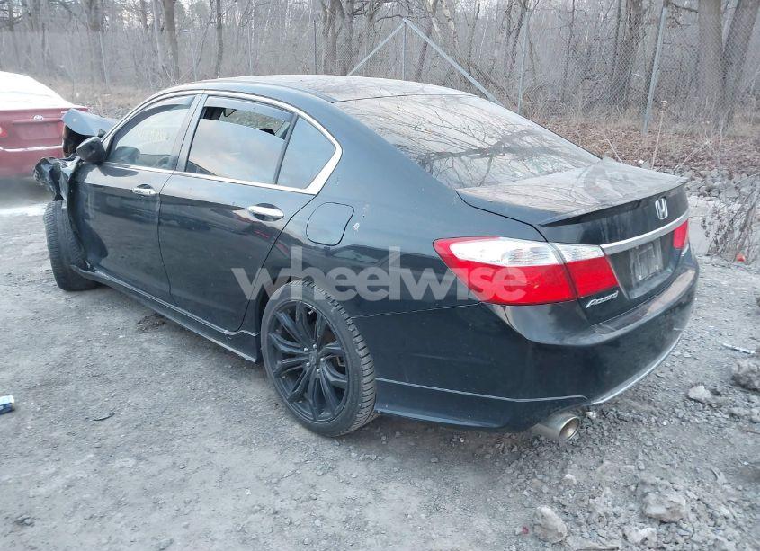 Photo 3 of 2015 Honda Accord SPORT (VIN 1HGCR2E51FA146754)