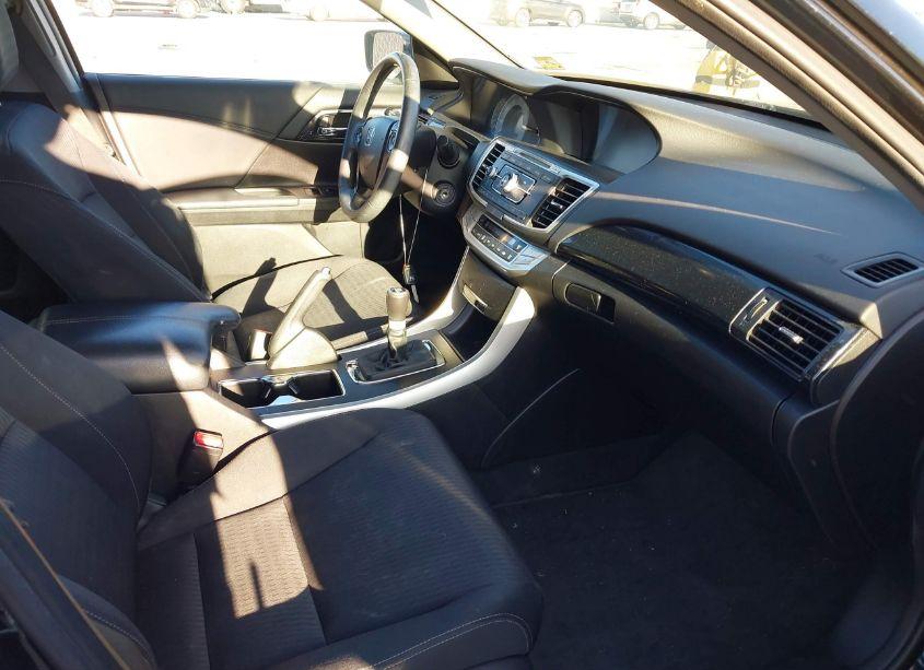 Photo 5 of 2015 Honda Accord SPORT (VIN 1HGCR2E51FA192651)