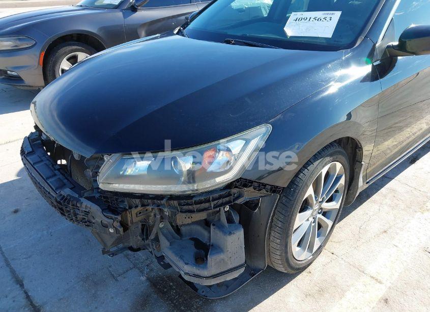 Photo 18 of 2015 Honda Accord SPORT (VIN 1HGCR2E51FA205690)