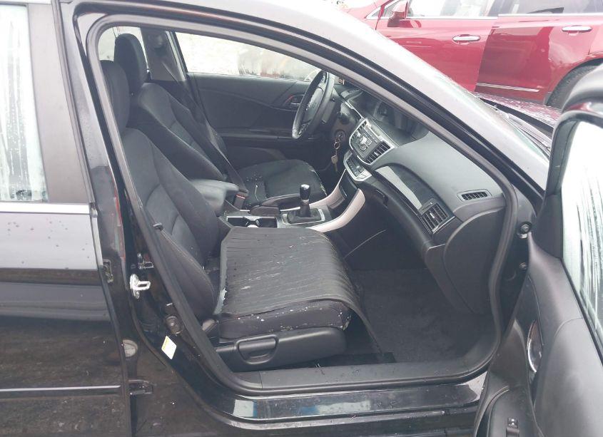 Photo 5 of 2013 Honda Accord SPORT (VIN 1HGCR2E52DA249937)