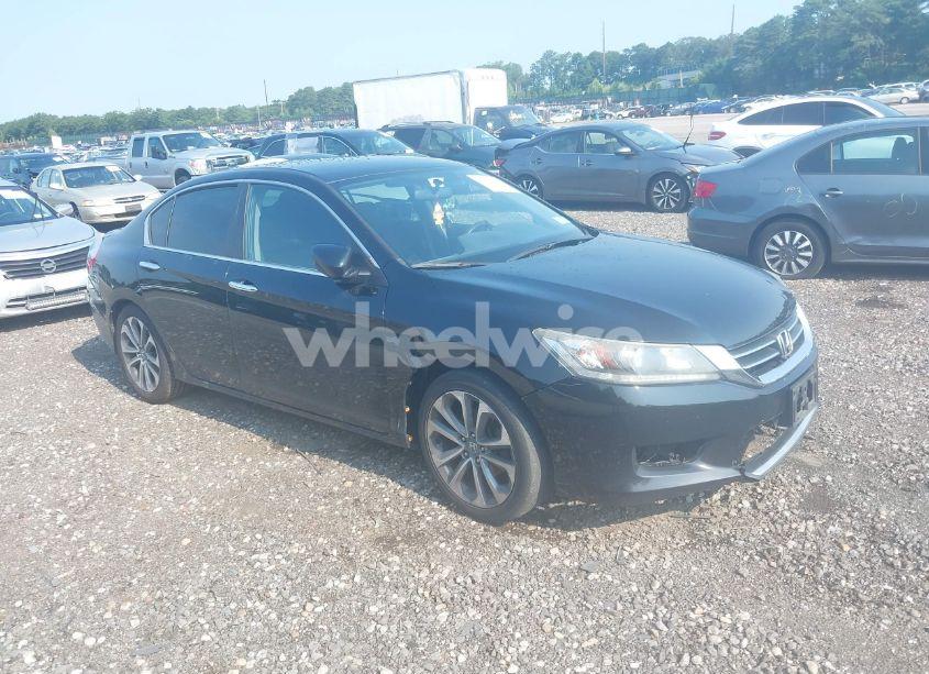2015 Honda Accord SPORT (VIN 1HGCR2E53FA205724) main photo