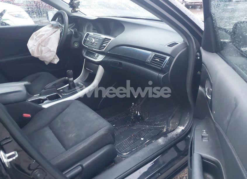 Photo 5 of 2013 Honda Accord SPORT (VIN 1HGCR2E55DA189636)