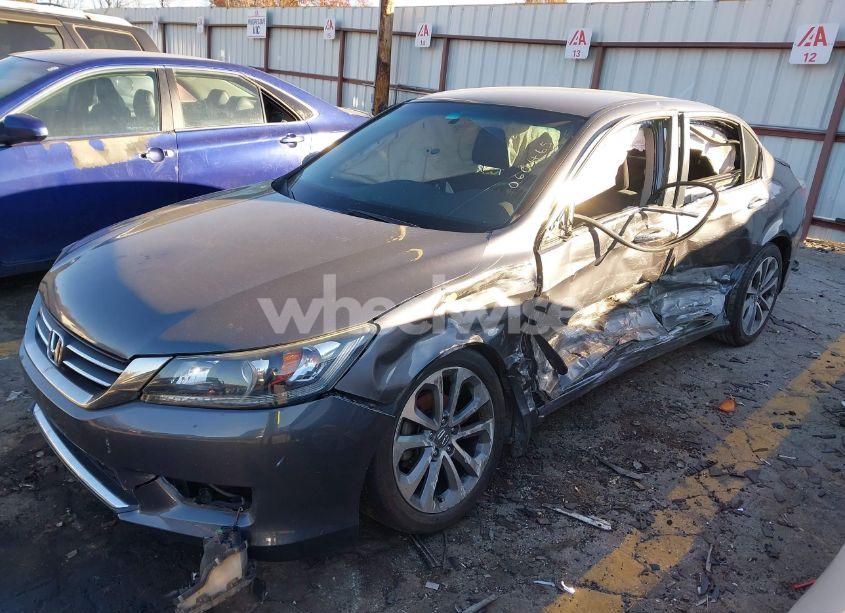 Photo 2 of 2013 Honda Accord SPORT (VIN 1HGCR2E56DA060465)