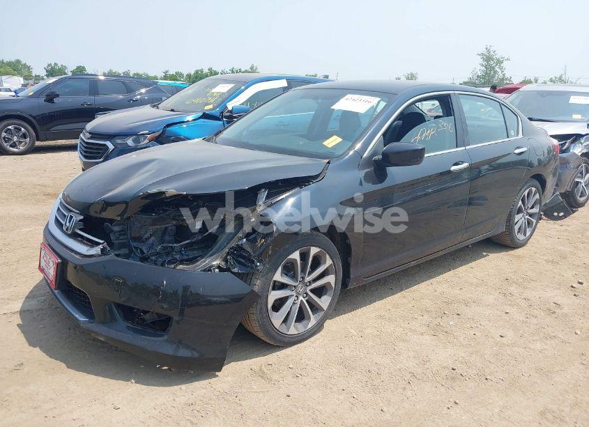 Photo 2 of 2014 Honda Accord SPORT (VIN 1HGCR2E56EA134999)
