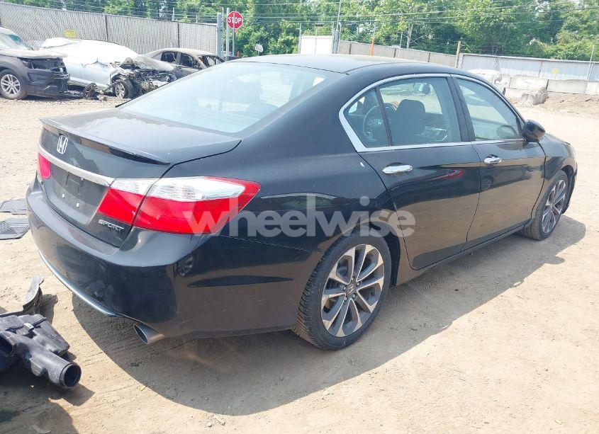 Photo 4 of 2014 Honda Accord SPORT (VIN 1HGCR2E56EA134999)