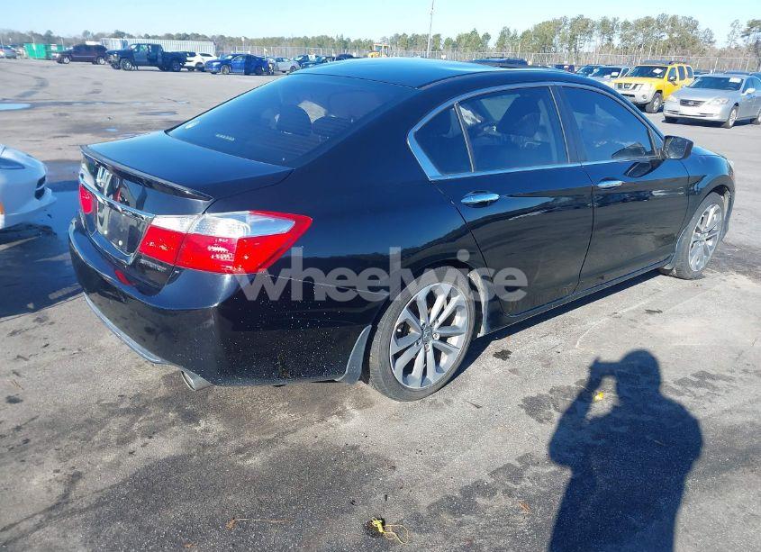 Photo 4 of 2014 Honda Accord SPORT (VIN 1HGCR2E56EA228915)