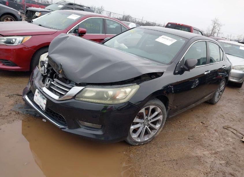 Photo 2 of 2014 Honda Accord SPORT (VIN 1HGCR2E57EA134980)