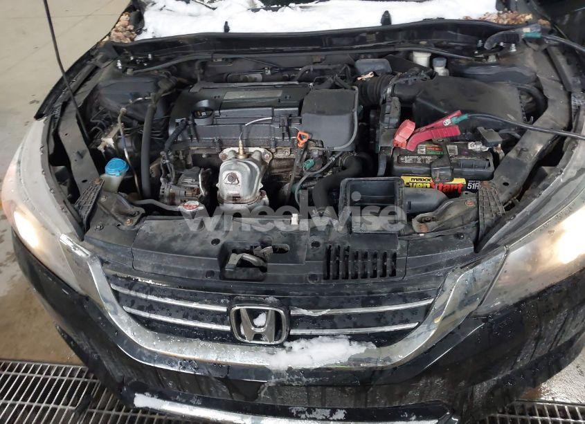 Photo 10 of 2015 Honda Accord SPORT (VIN 1HGCR2E57FA111555)