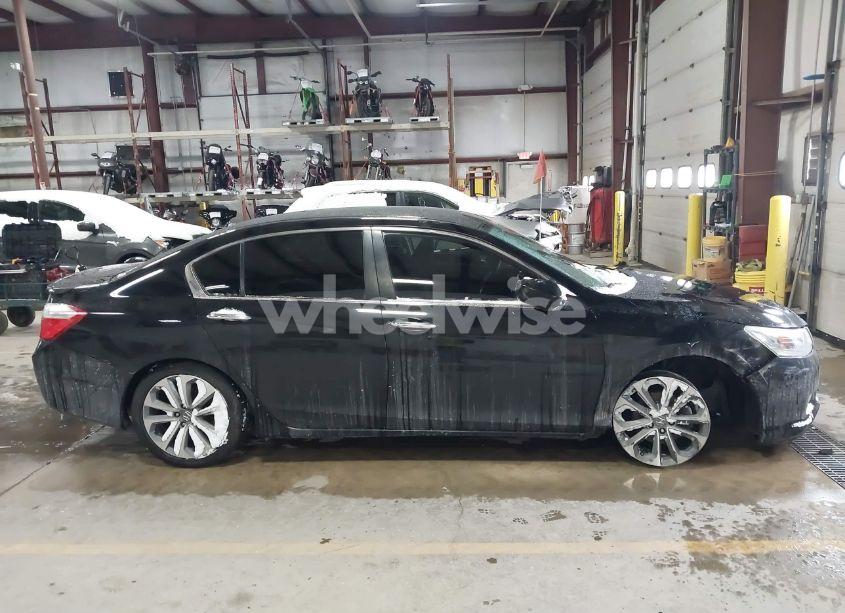 Photo 13 of 2015 Honda Accord SPORT (VIN 1HGCR2E57FA111555)