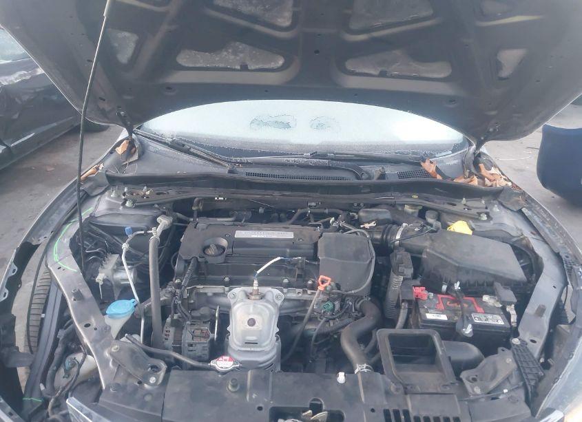 Photo 10 of 2015 Honda Accord SPORT (VIN 1HGCR2E58FA011223)