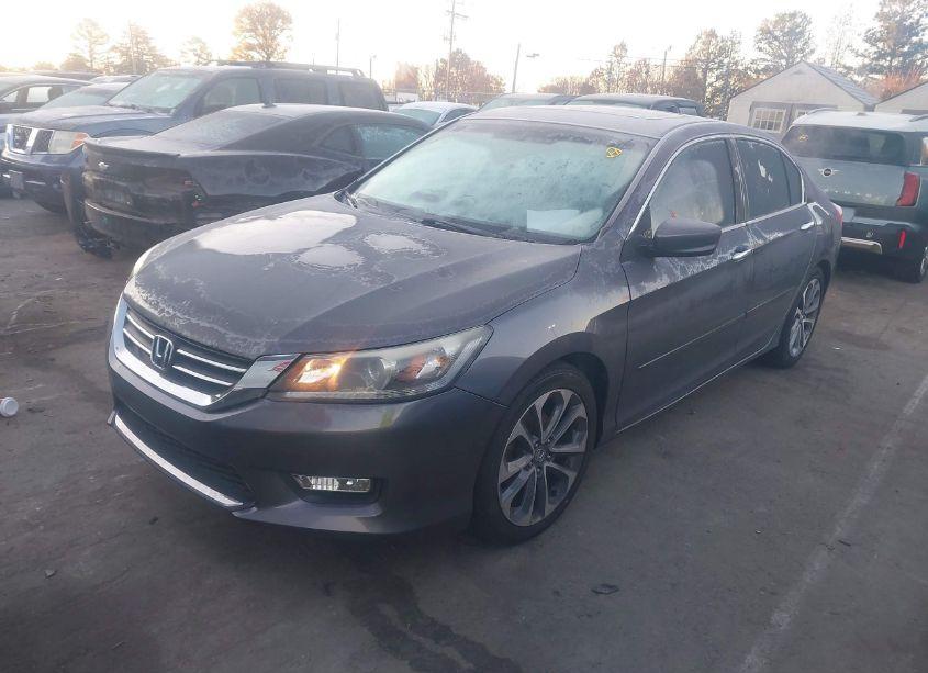 Photo 2 of 2015 Honda Accord SPORT (VIN 1HGCR2E58FA011223)