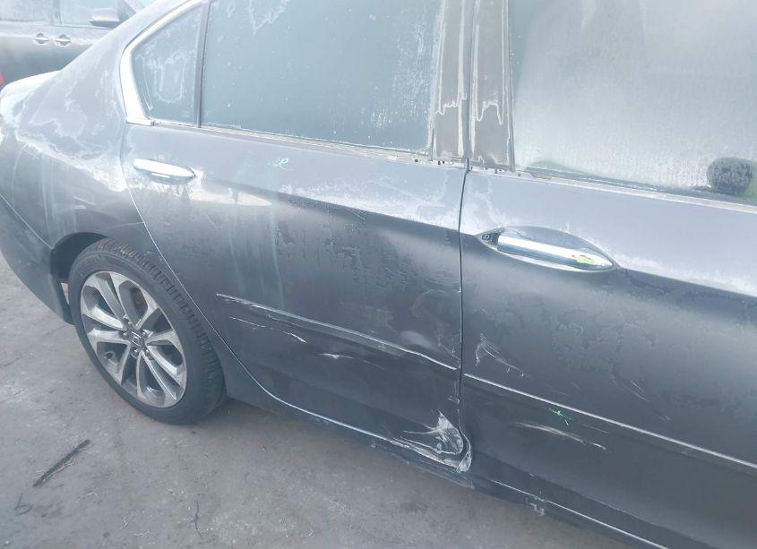 Photo 6 of 2015 Honda Accord SPORT (VIN 1HGCR2E58FA011223)