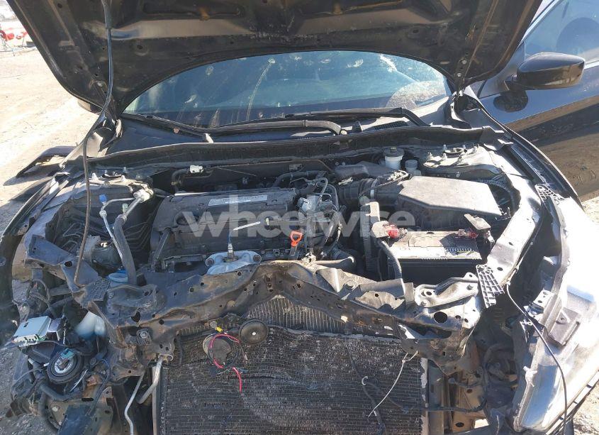 Photo 10 of 2016 Honda Accord SPORT (VIN 1HGCR2E5XGA021639)