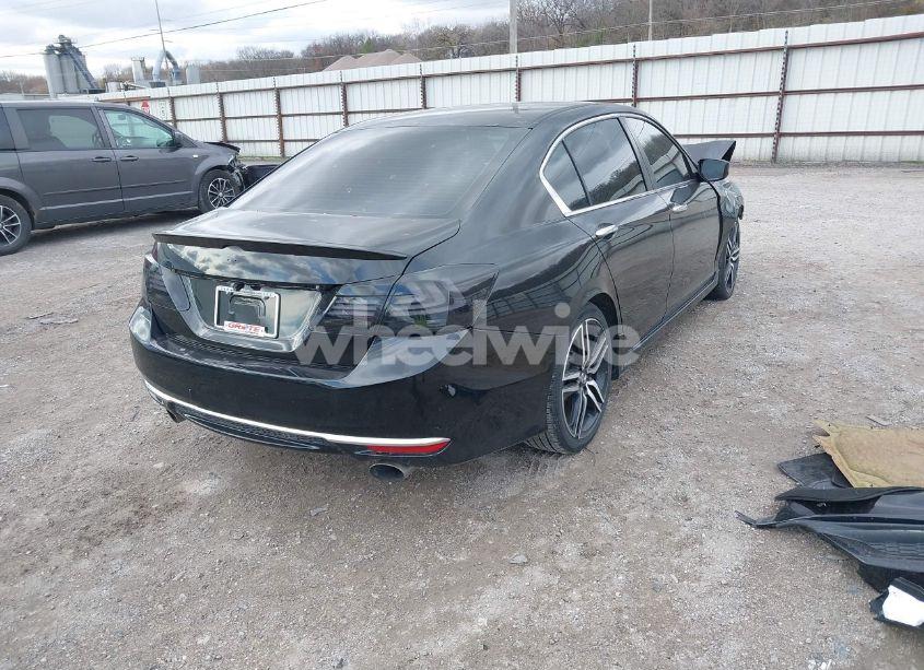 Photo 4 of 2016 Honda Accord SPORT (VIN 1HGCR2E5XGA021639)