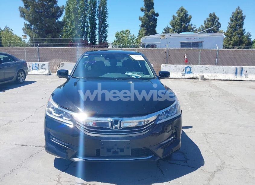 Photo 12 of 2017 Honda Accord EX (VIN 1HGCR2F00HA136464)