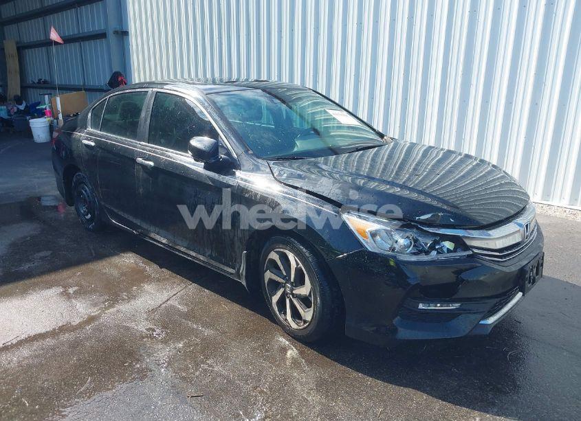 2016 Honda Accord EX (VIN 1HGCR2F02GA029852) main photo