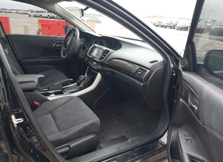 Photo 5 of 2016 Honda Accord EX (VIN 1HGCR2F03GA029889)