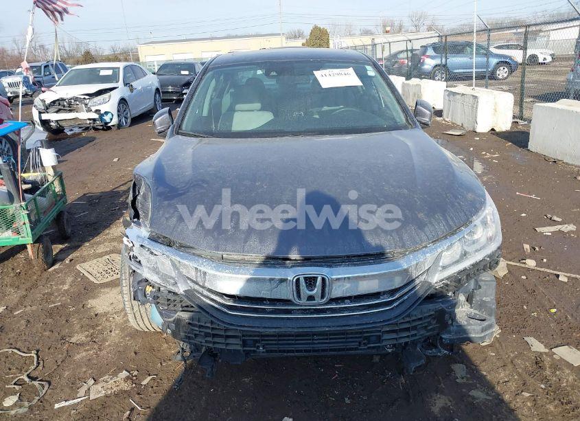 Photo 13 of 2016 Honda Accord EX (VIN 1HGCR2F05GA062277)