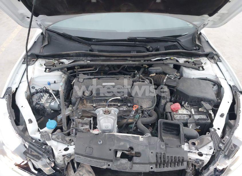 Photo 10 of 2016 Honda Accord EX (VIN 1HGCR2F05GA205308)
