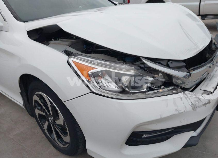Photo 18 of 2016 Honda Accord EX (VIN 1HGCR2F05GA205308)