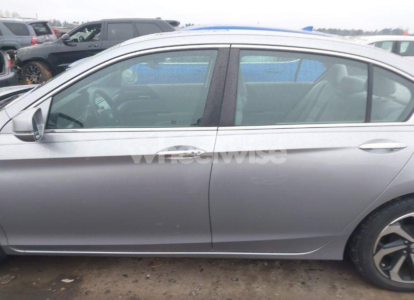 Photo 15 of 2017 Honda Accord EX (VIN 1HGCR2F06HA160929)