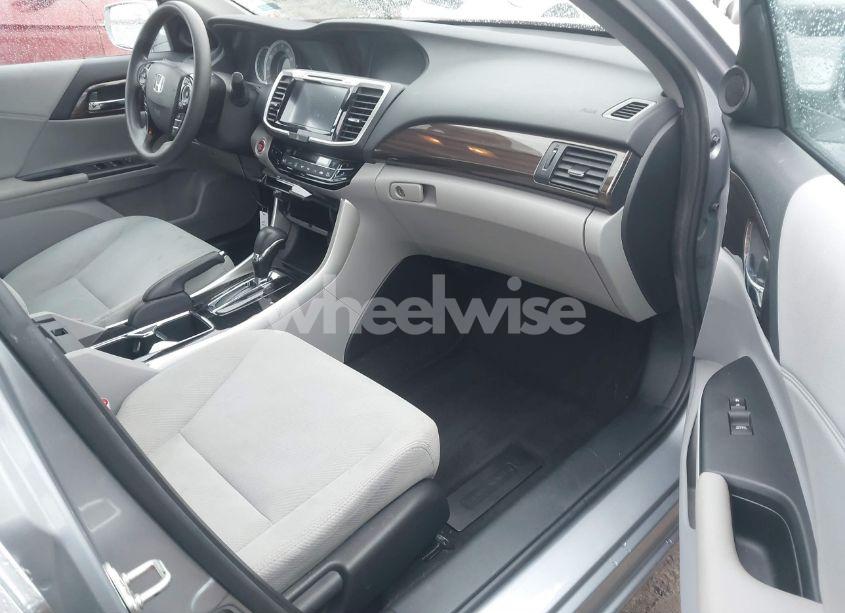 Photo 5 of 2017 Honda Accord EX (VIN 1HGCR2F06HA160929)