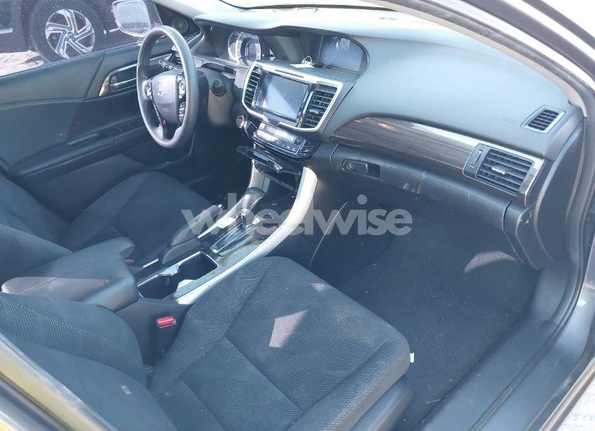 Photo 5 of 2017 Honda Accord EX (VIN 1HGCR2F09HA036895)