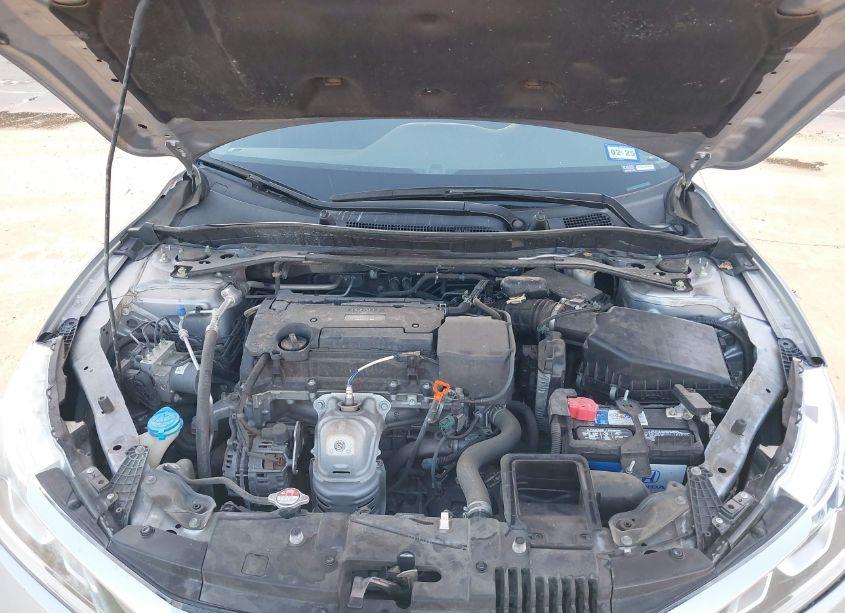 Photo 10 of 2016 Honda Accord EX (VIN 1HGCR2F0XGA152248)