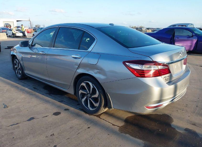 Photo 3 of 2016 Honda Accord EX (VIN 1HGCR2F0XGA152248)