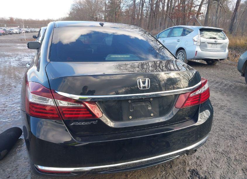 Photo 16 of 2017 Honda Accord EX (VIN 1HGCR2F0XHA035609)